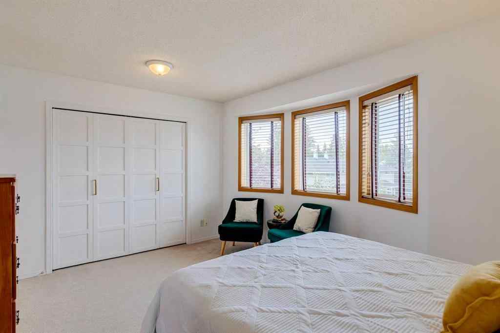 MLS® A2255968 - 396 Regal Park NE in Renfrew Calgary, Residential