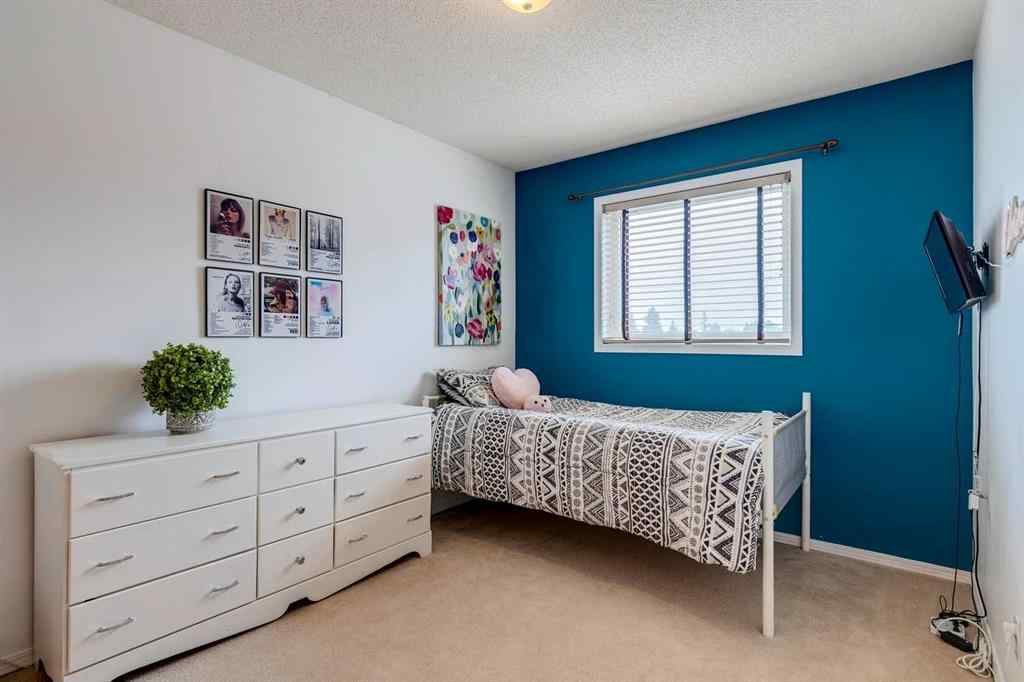 MLS® A2255968 - 396 Regal Park NE in Renfrew Calgary, Residential