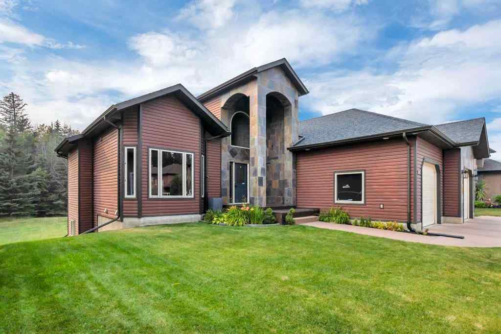 MLS® A2255972 - 7402 61 Street  in Rocky Mtn House Rocky Mountain House, Residential