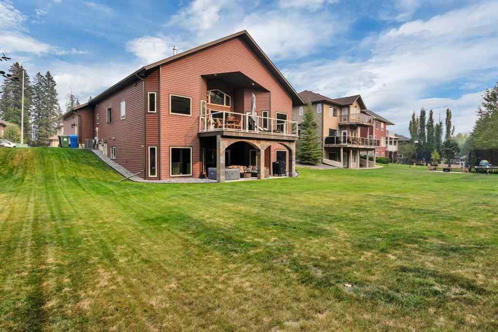 MLS® A2255972 - 7402 61 Street  in Rocky Mtn House Rocky Mountain House, Residential