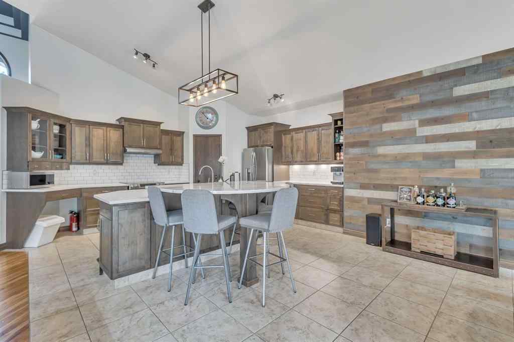 MLS® A2255972 - 7402 61 Street  in Rocky Mtn House Rocky Mountain House, Residential