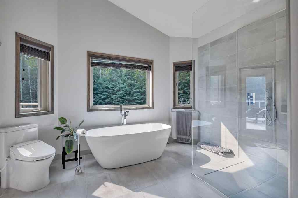 MLS® A2255972 - 7402 61 Street  in Rocky Mtn House Rocky Mountain House, Residential