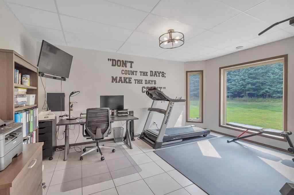 MLS® A2255972 - 7402 61 Street  in Rocky Mtn House Rocky Mountain House, Residential