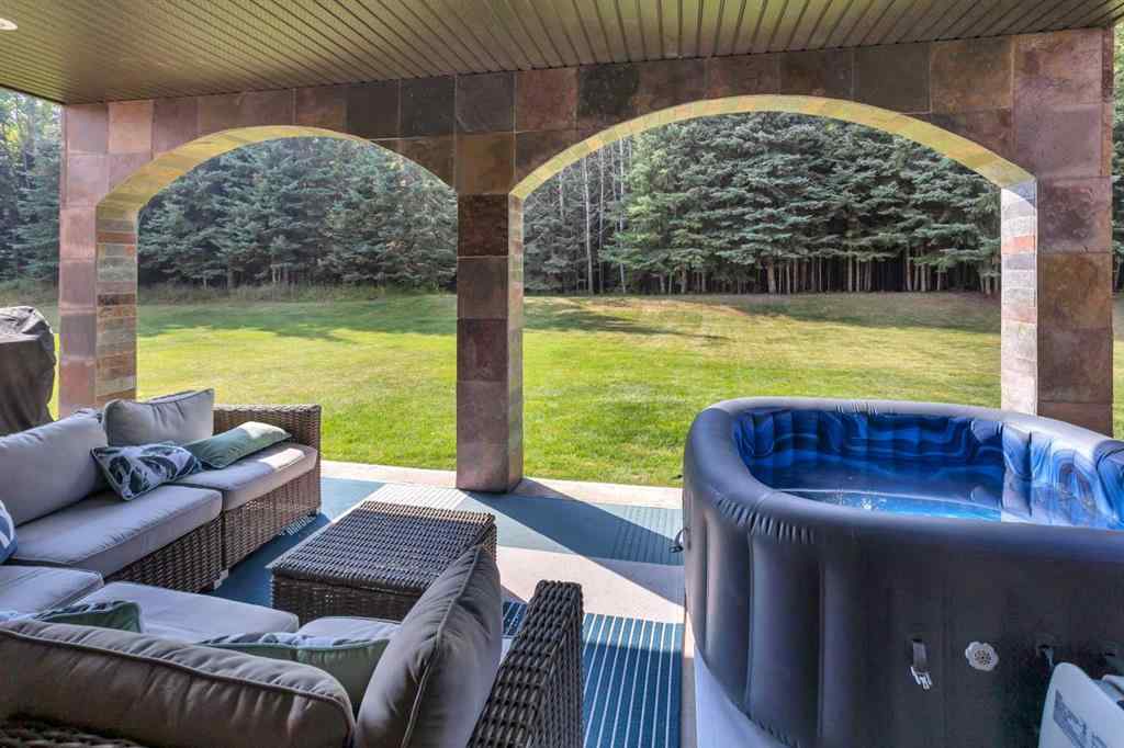 MLS® A2255972 - 7402 61 Street  in Rocky Mtn House Rocky Mountain House, Residential