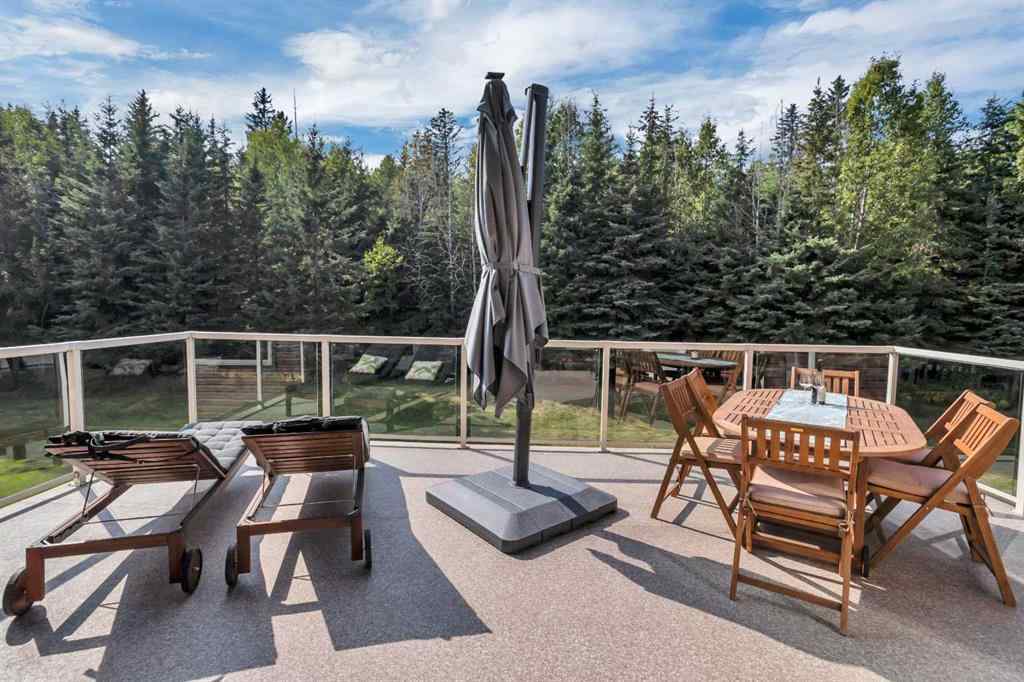 MLS® A2255972 - 7402 61 Street  in Rocky Mtn House Rocky Mountain House, Residential