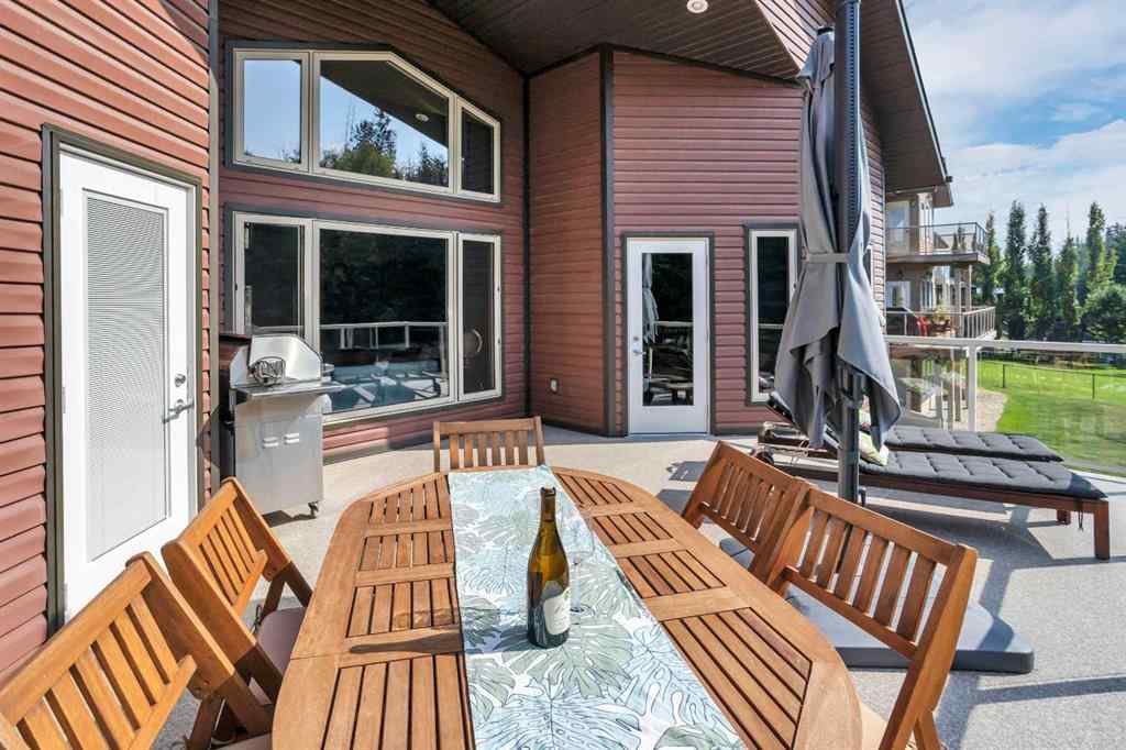 MLS® A2255972 - 7402 61 Street  in Rocky Mtn House Rocky Mountain House, Residential