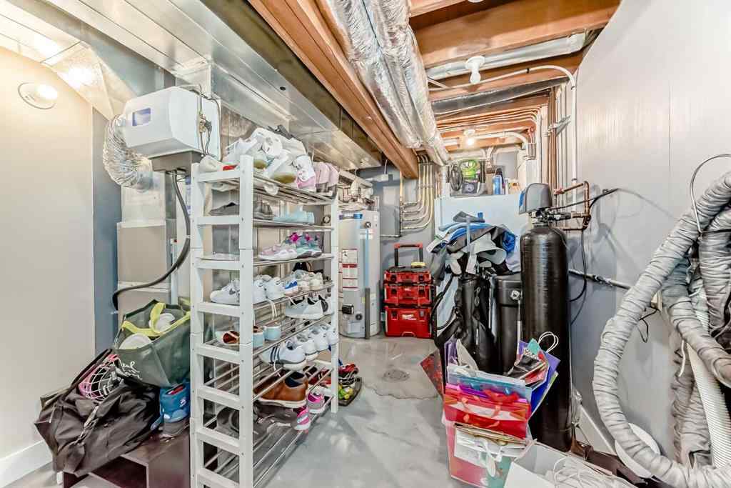 MLS® A2255976 - 2712 32 Avenue SW in Richmond Calgary, Residential