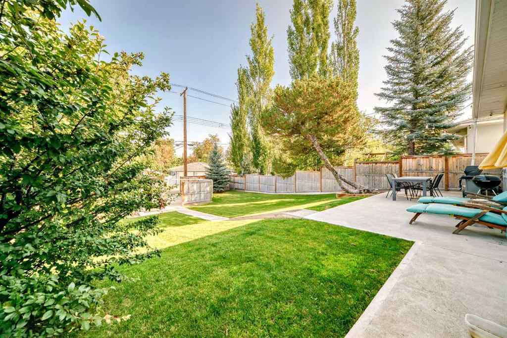 MLS® A2255976 - 2712 32 Avenue SW in Richmond Calgary, Residential