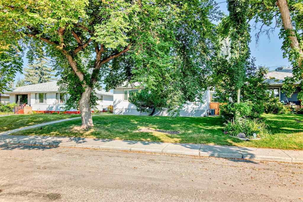 MLS® A2255976 - 2712 32 Avenue SW in Richmond Calgary, Residential