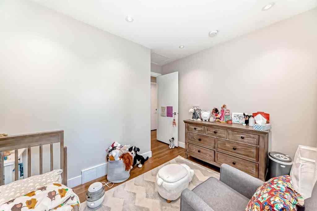 MLS® A2255976 - 2712 32 Avenue SW in Richmond Calgary, Residential
