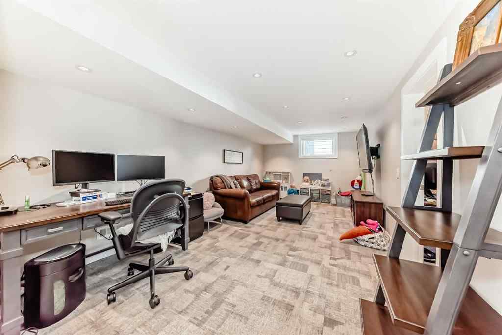 MLS® A2255976 - 2712 32 Avenue SW in Richmond Calgary, Residential