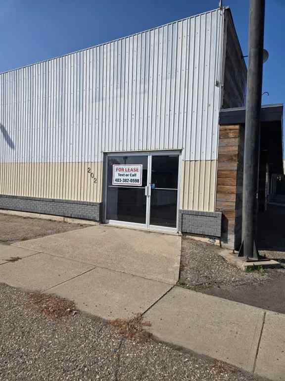 MLS® A2255981 - 1520 2 Avenue S in Upper Eastside Lethbridge, Commercial