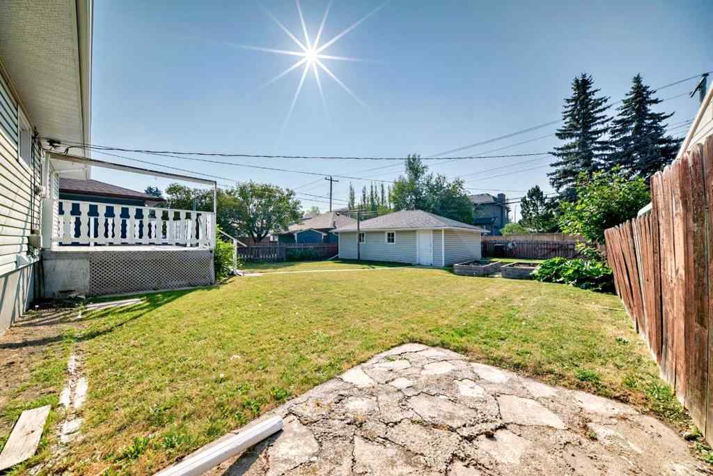 MLS® A2255983 - 1127 15 Avenue NE in Renfrew Calgary, Residential