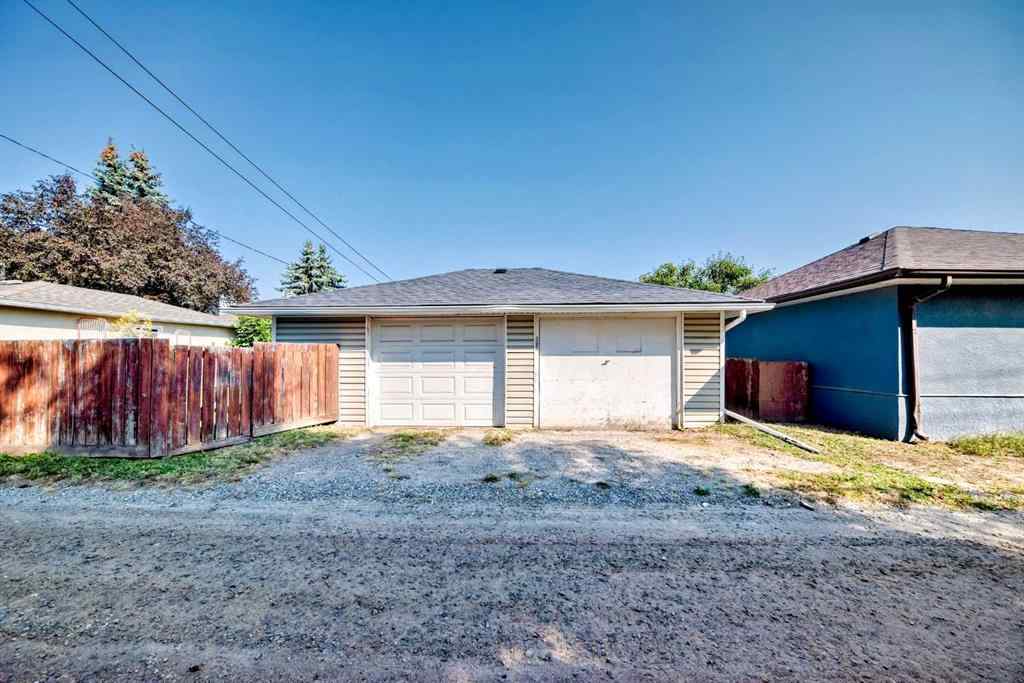 MLS® A2255983 - 1127 15 Avenue NE in Renfrew Calgary, Residential