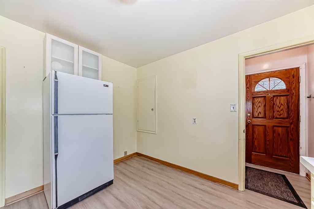 MLS® A2255983 - 1127 15 Avenue NE in Renfrew Calgary, Residential