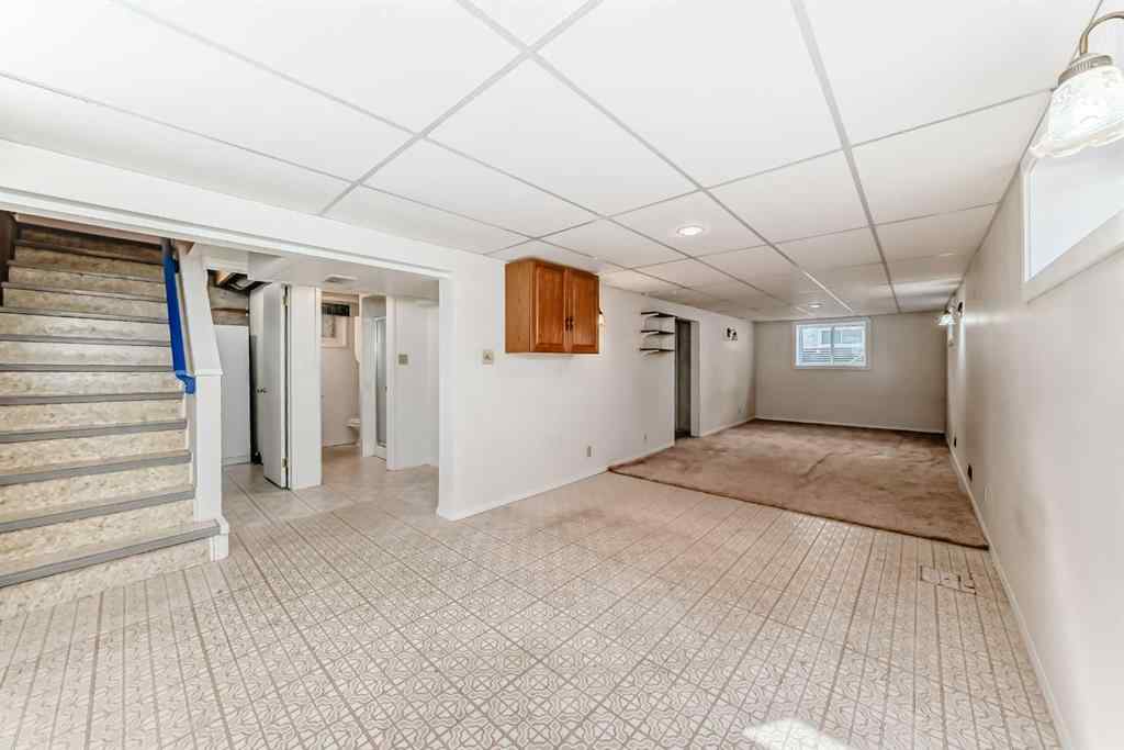 MLS® A2255983 - 1127 15 Avenue NE in Renfrew Calgary, Residential