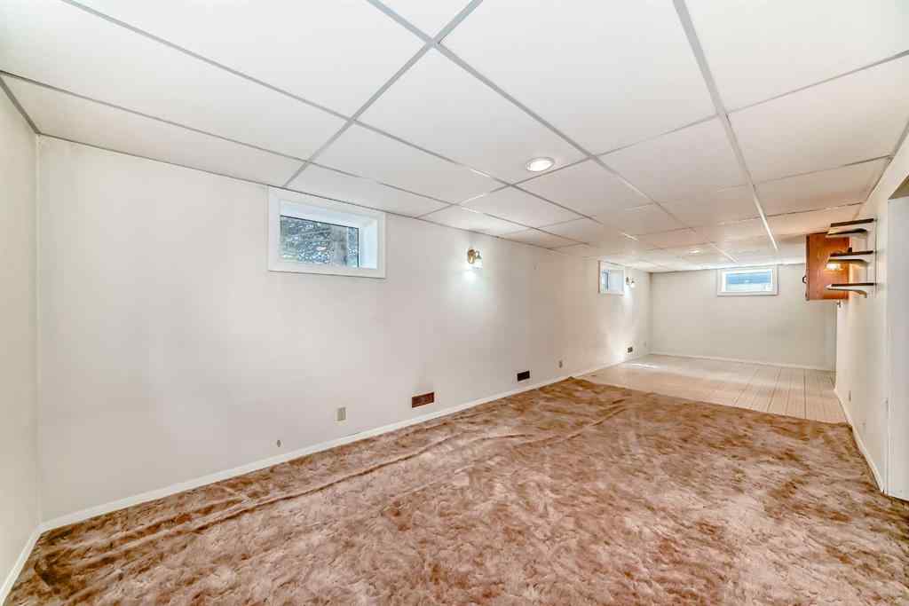 MLS® A2255983 - 1127 15 Avenue NE in Renfrew Calgary, Residential