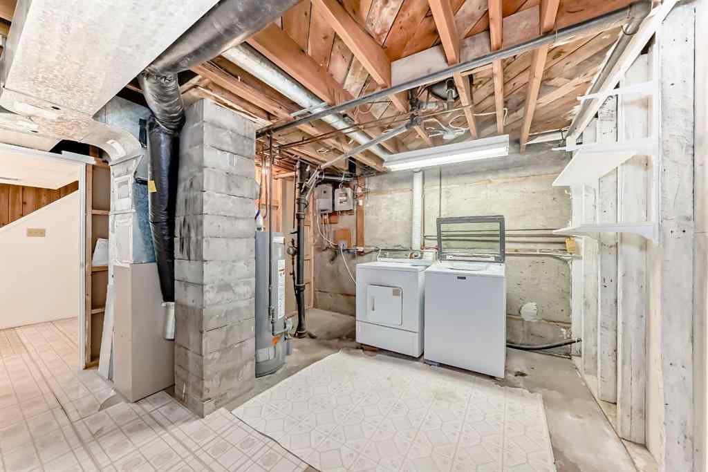 MLS® A2255983 - 1127 15 Avenue NE in Renfrew Calgary, Residential