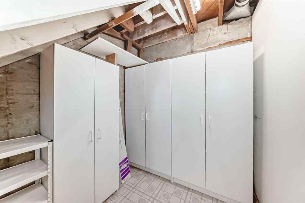 MLS® A2255983 - 1127 15 Avenue NE in Renfrew Calgary, Residential