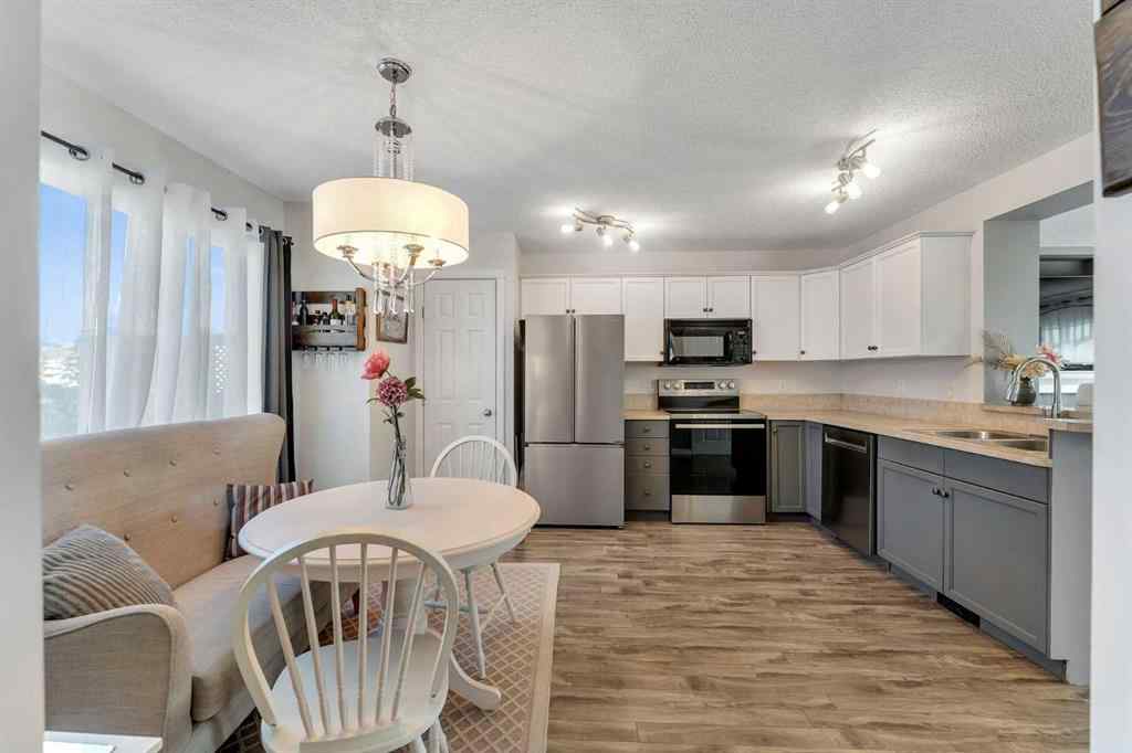 MLS® A2255984 - 270 Sagewood Gardens SW in Sagewood Airdrie, Residential