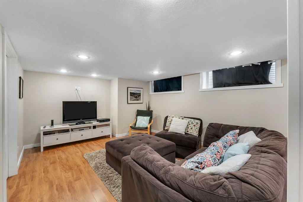 MLS® A2255984 - 270 Sagewood Gardens SW in Sagewood Airdrie, Residential