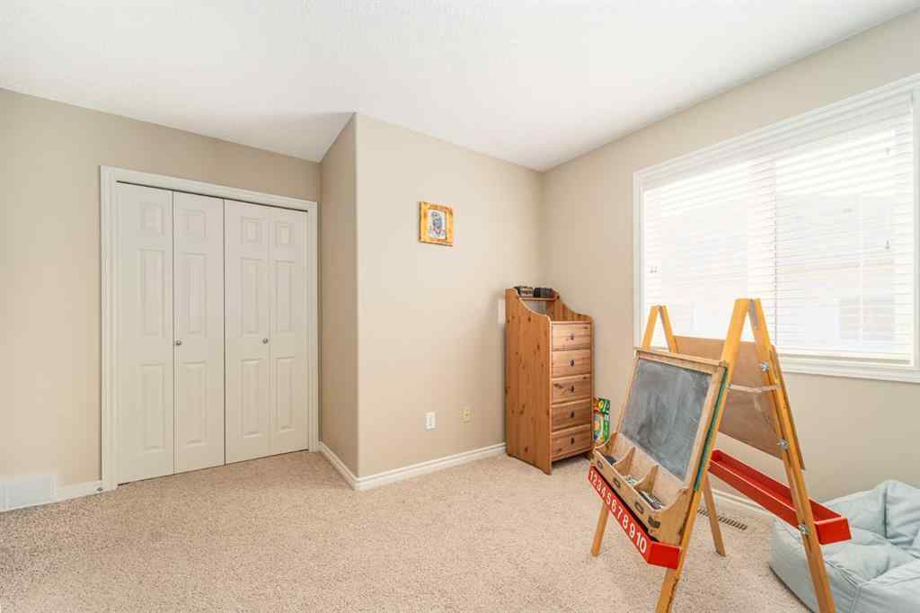 MLS® A2255988 - 189 Grizzly Terrace N in Uplands Lethbridge, Residential