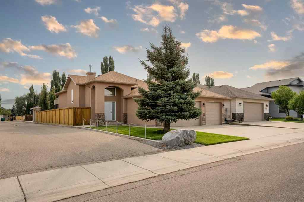 MLS® A2255988 - 189 Grizzly Terrace N in Uplands Lethbridge, Residential