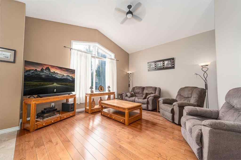 MLS® A2255988 - 189 Grizzly Terrace N in Uplands Lethbridge, Residential