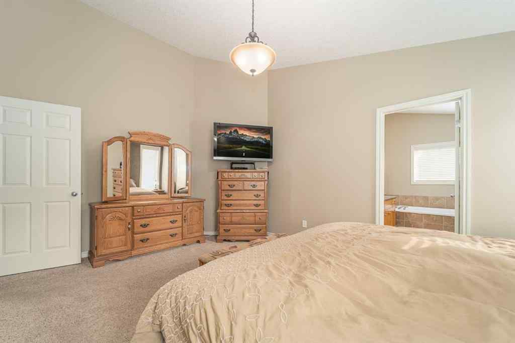 MLS® A2255988 - 189 Grizzly Terrace N in Uplands Lethbridge, Residential