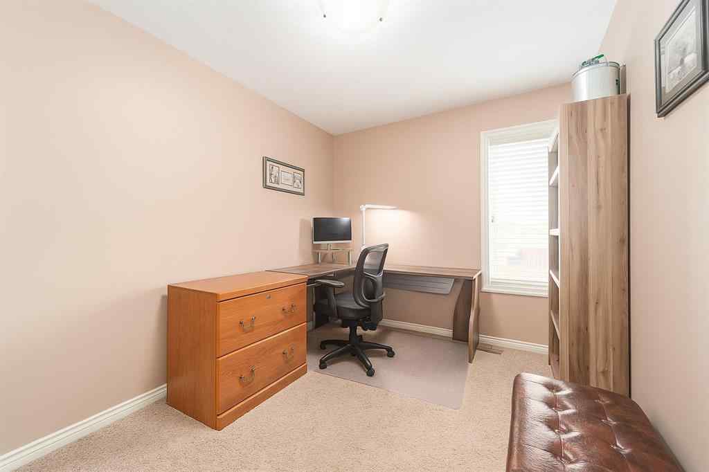 MLS® A2255988 - 189 Grizzly Terrace N in Uplands Lethbridge, Residential
