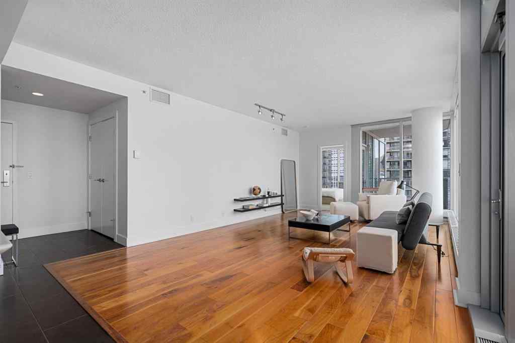 MLS® A2255990 - Unit #1506 433 11 Avenue SE in Beltline Calgary, Residential