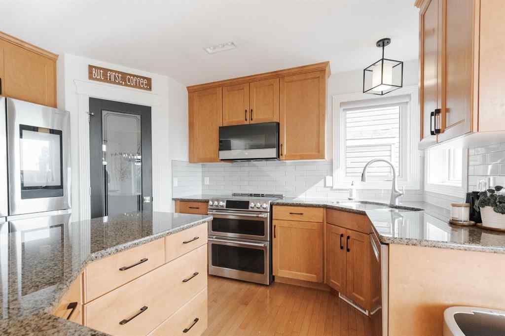 MLS® A2255995 - 223 Rattlepan Creek Crescent  in Timberlea Fort McMurray, Residential