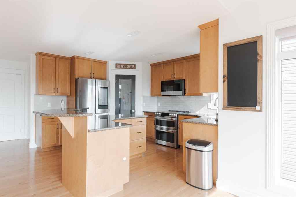 MLS® A2255995 - 223 Rattlepan Creek Crescent  in Timberlea Fort McMurray, Residential