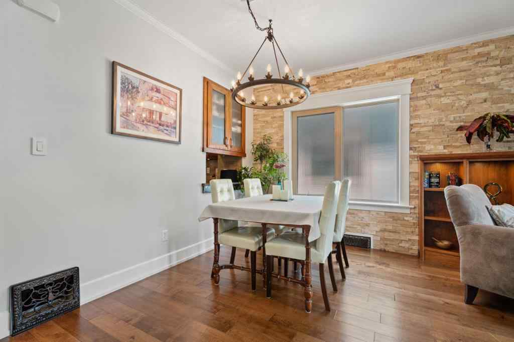 MLS® A2255996 - 810 3 Avenue NW in Sunnyside Calgary, Residential