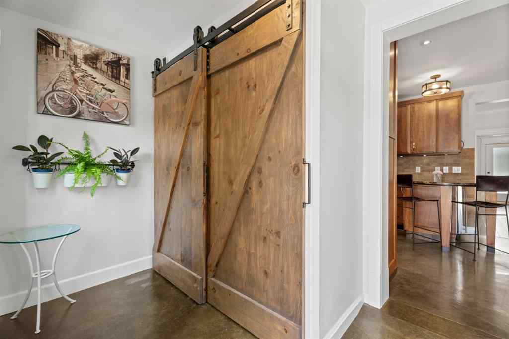 MLS® A2255996 - 810 3 Avenue NW in Sunnyside Calgary, Residential