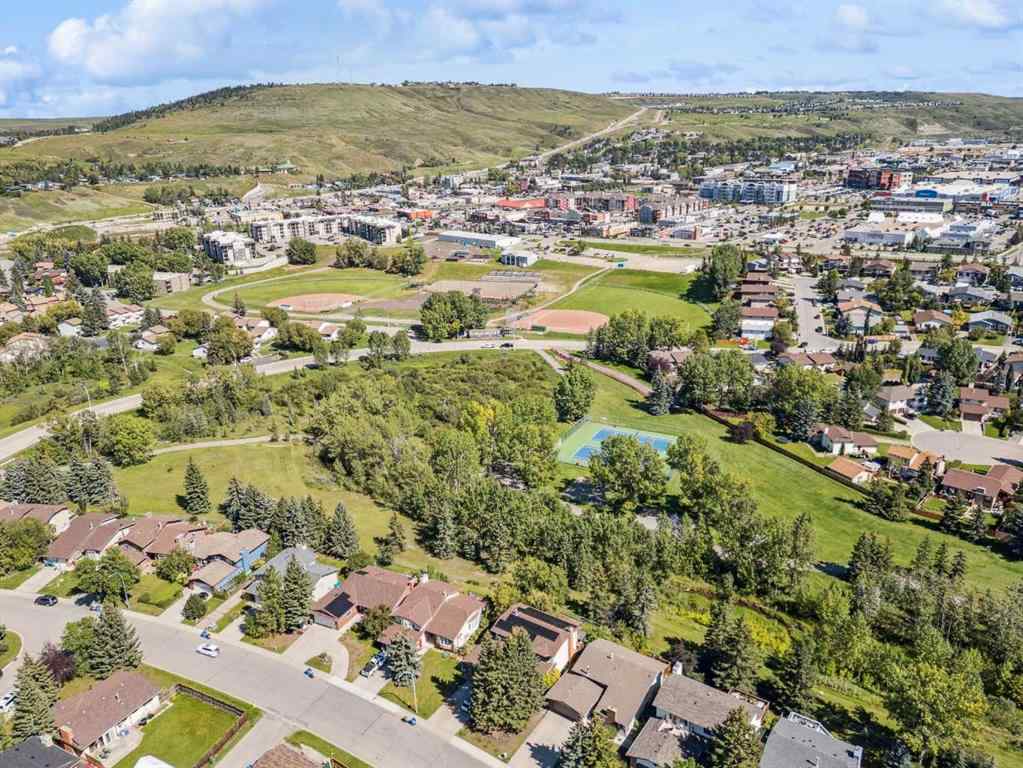 MLS® A2256005 - 14 Glenhill Crescent  in Glenbow Cochrane, Residential