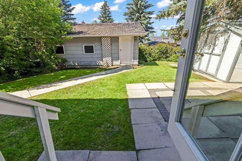 MLS® A2256008 - 320 Parkridge Way SE in Parkland Calgary, Residential