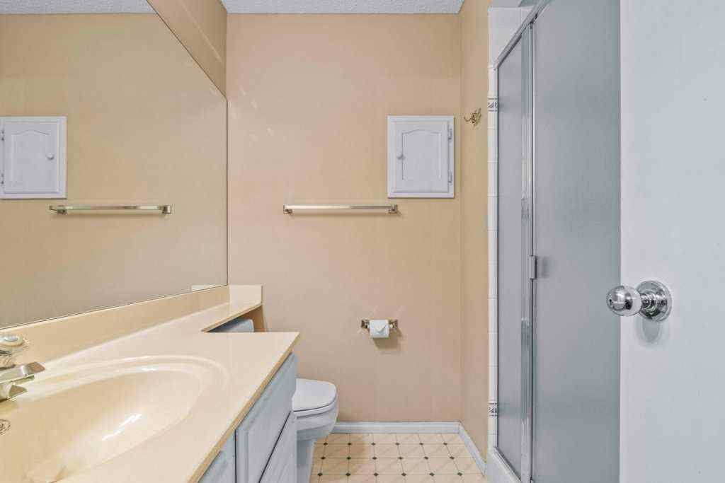 MLS® A2256008 - 320 Parkridge Way SE in Parkland Calgary, Residential