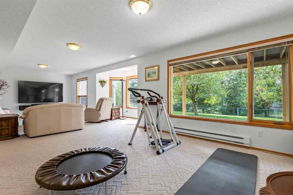 MLS® A2256011 - 102 Hampstead Close NW in Hamptons Calgary, Residential