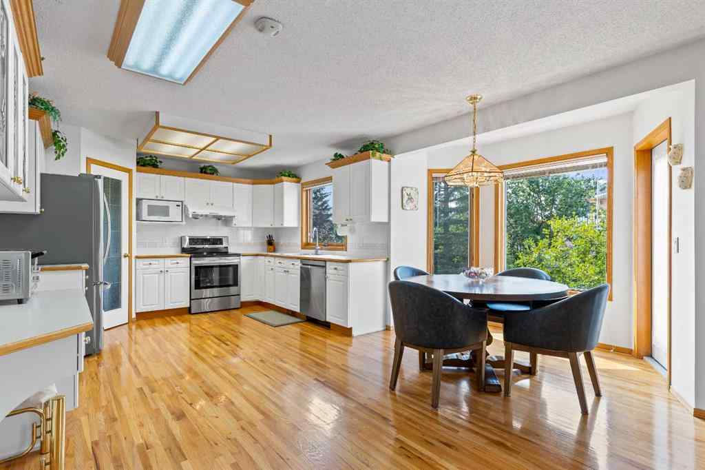 MLS® A2256011 - 102 Hampstead Close NW in Hamptons Calgary, Residential
