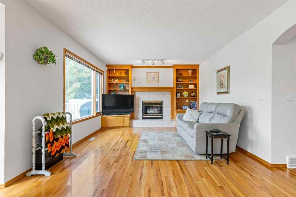 MLS® A2256011 - 102 Hampstead Close NW in Hamptons Calgary, Residential