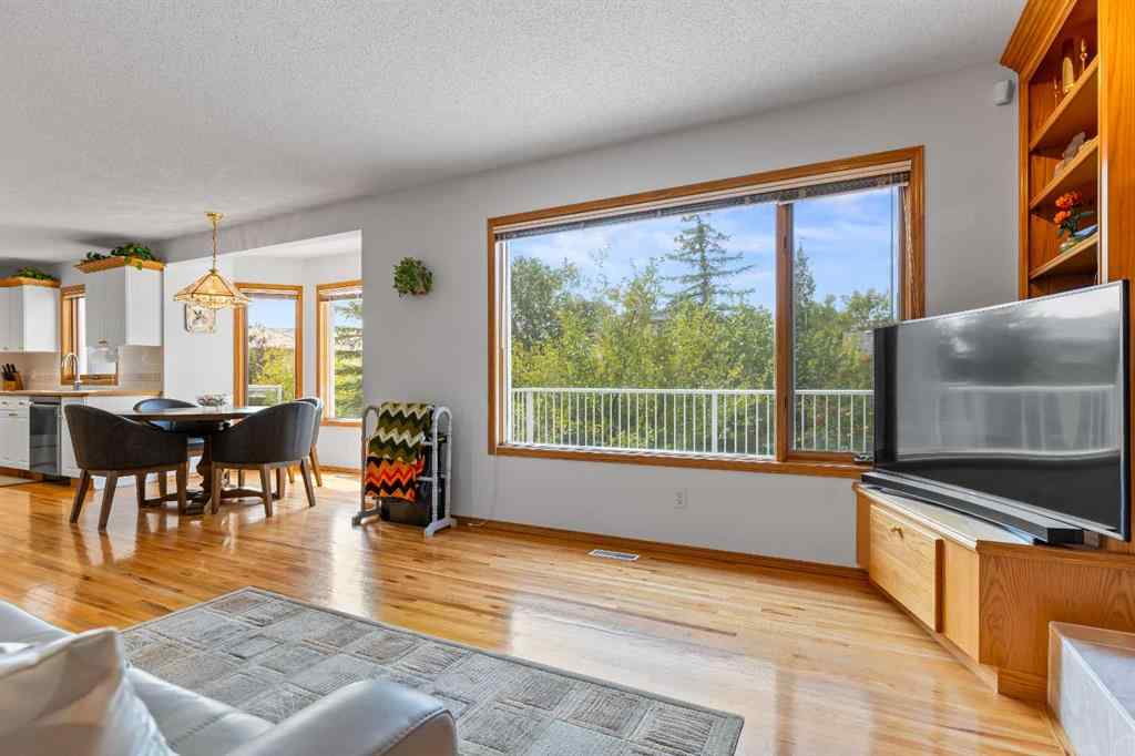 MLS® A2256011 - 102 Hampstead Close NW in Hamptons Calgary, Residential