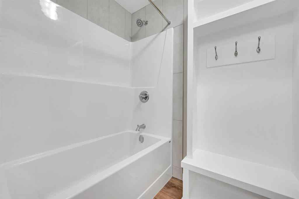 MLS® A2256013 - 152 Wolf Hollow Manor SE in Wolf Willow Calgary, Residential