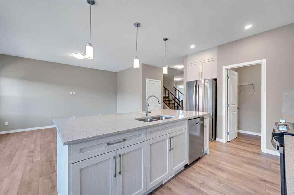 MLS® A2256013 - 152 Wolf Hollow Manor SE in Wolf Willow Calgary, Residential