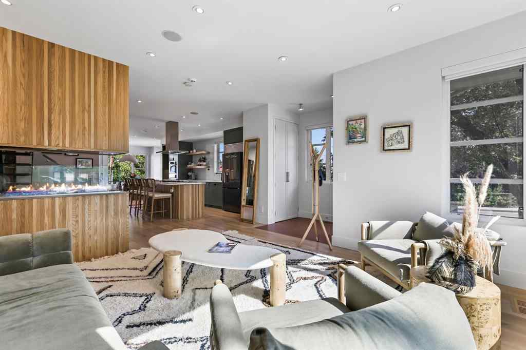MLS® A2256014 - 2102 28 Avenue SW in Richmond Calgary, Residential