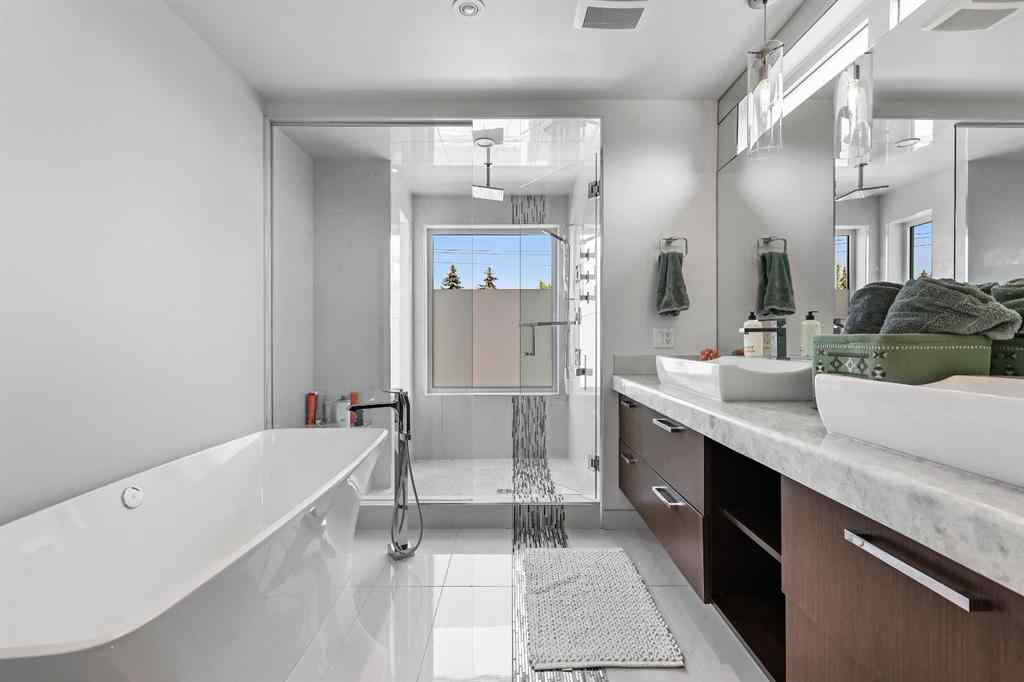 MLS® A2256014 - 2102 28 Avenue SW in Richmond Calgary, Residential