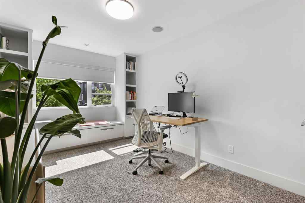 MLS® A2256014 - 2102 28 Avenue SW in Richmond Calgary, Residential