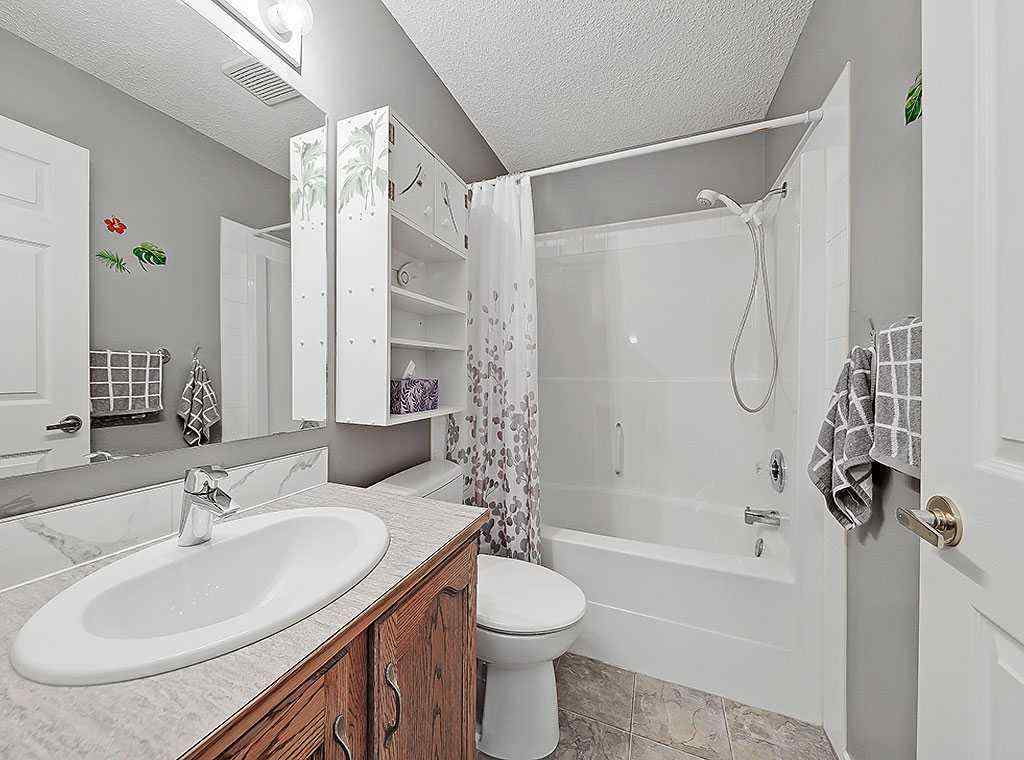 MLS® A2256015 - 120 Freeman Way NW in NONE High River, Residential