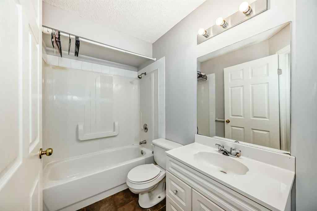 MLS® A2256021 - 307 Edgebrook Park NW in Edgemont Calgary, Residential