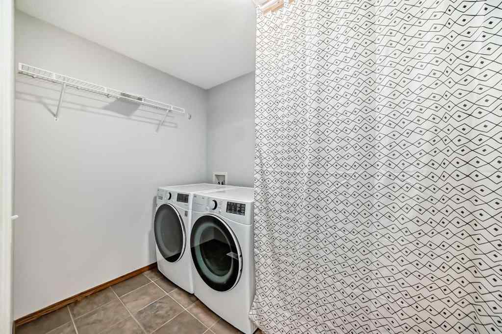 MLS® A2256021 - 307 Edgebrook Park NW in Edgemont Calgary, Residential